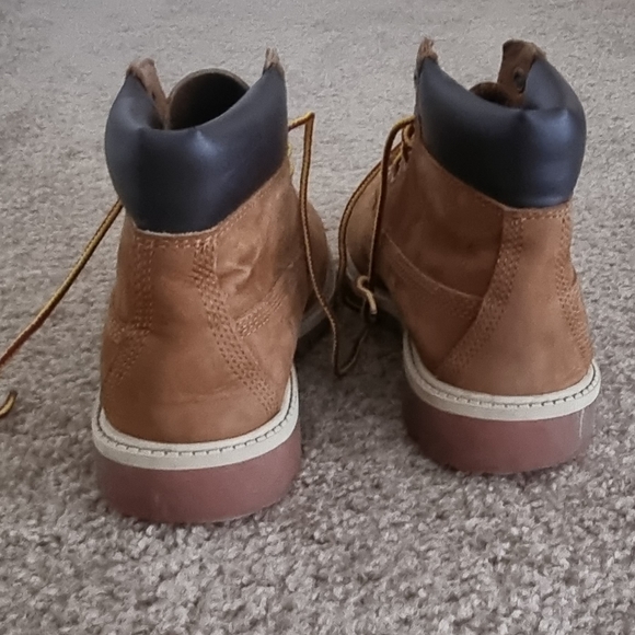 Timberlands Size 2 - Picture 4 of 4